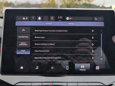 Used 2023 Jeep Compass Latitude w/ Convenience Group image 60