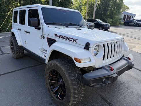 Used 2018 Jeep Wrangler Unlimited Sport S AWD/4WD image 5