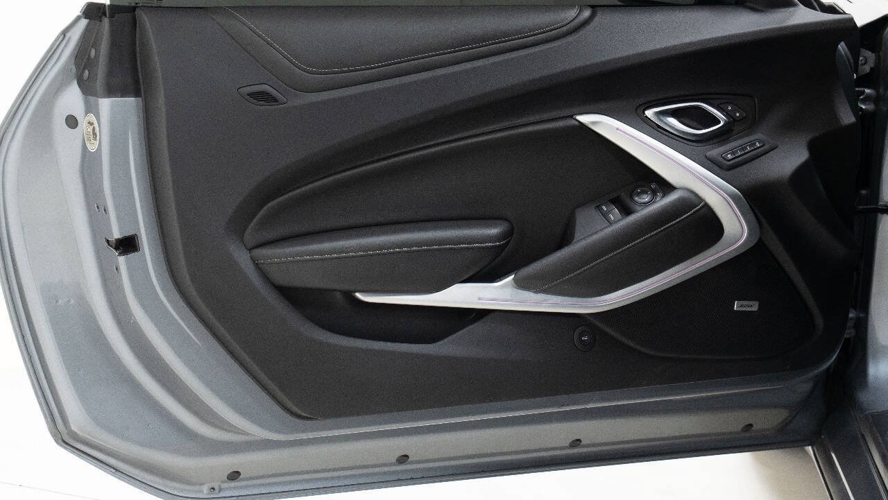 Used 2022 Chevrolet Camaro SS RWD image 21