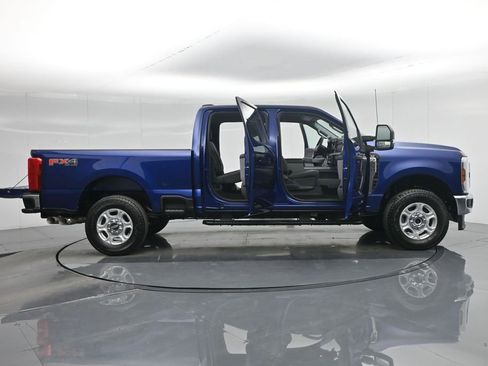 New 2026 Ford F250 XLT w/ FX4 Off-Road Package AWD/4WD image 4