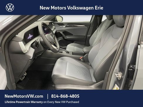 New 2026 Volkswagen Tiguan SE R-Line image 7