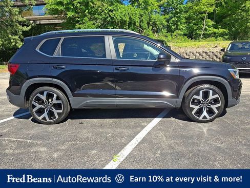 Certified 2023 Volkswagen Taos SEL AWD/4WD image 9