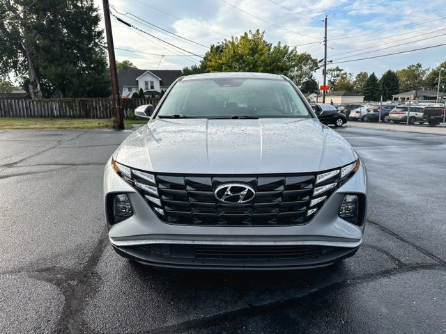 Used 2023 Hyundai Tucson SE AWD/4WD image 2