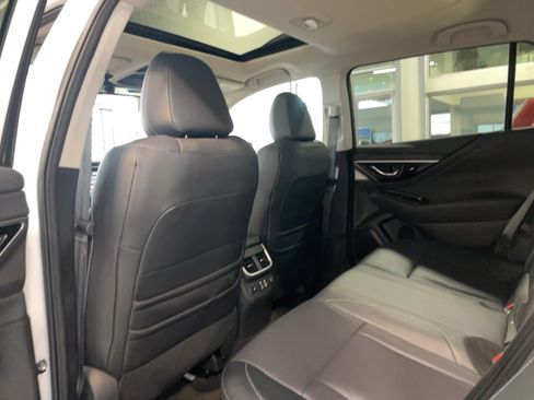 Used 2024 Subaru Outback Limited AWD/4WD image 7
