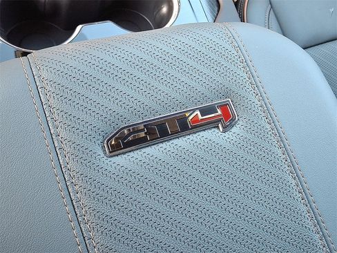 Used 2025 GMC Yukon AT4 w/ AT4 Premium Package image 28