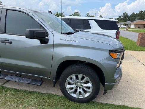 Used 2023 Chevrolet Silverado 1500 Custom AWD/4WD image 5