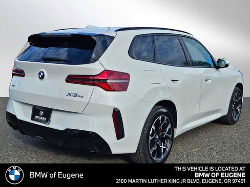 Used 2025 BMW X3 xDrive30 w/ M Sport Package AWD/4WD image 4