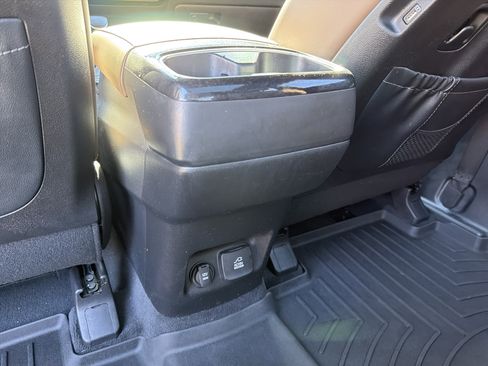 Used 2022 Kia Telluride SX w/ SX Prestige Package image 26