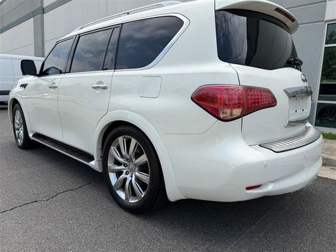 Used 2013 INFINITI QX56 4WD w/ Deluxe Touring Pkg image 10