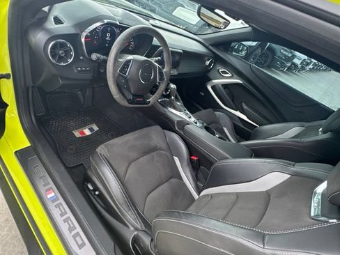 Used 2021 Chevrolet Camaro SS RWD image 10