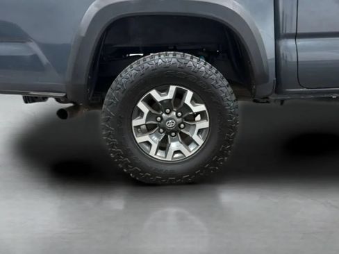 Used 2016 Toyota Tacoma TRD Off-Road w/ Towing Package RWD image 26