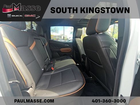 Used 2023 GMC Canyon AT4 w/ AT4 Premium Package AWD/4WD image 18