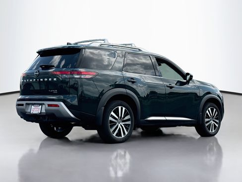 Certified 2025 Nissan Pathfinder Platinum w/ Cargo Package AWD/4WD image 7