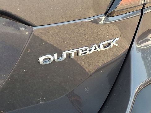 Used 2025 Subaru Outback Premium AWD/4WD image 13