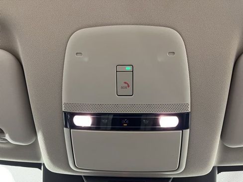 Used 2024 Nissan Ariya AWD image 36