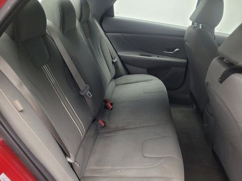 Used 2025 Hyundai Elantra Sport image 19