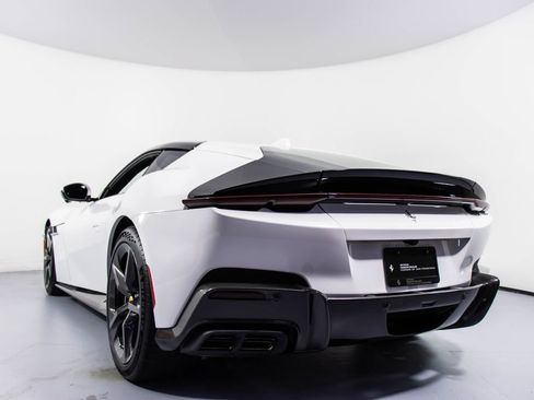 Certified 2025 Ferrari 12Cilindri RWD image 26