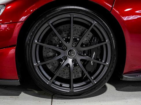 Used 2016 McLaren 675LT Coupe image 40