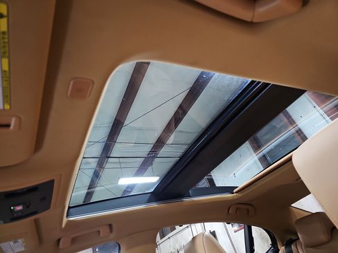 Used 2025 Lexus ES 350 Ultra Luxury image 30