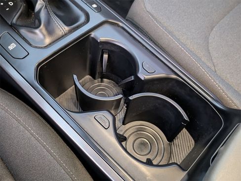 Used 2025 Kia K4 LXS image 19