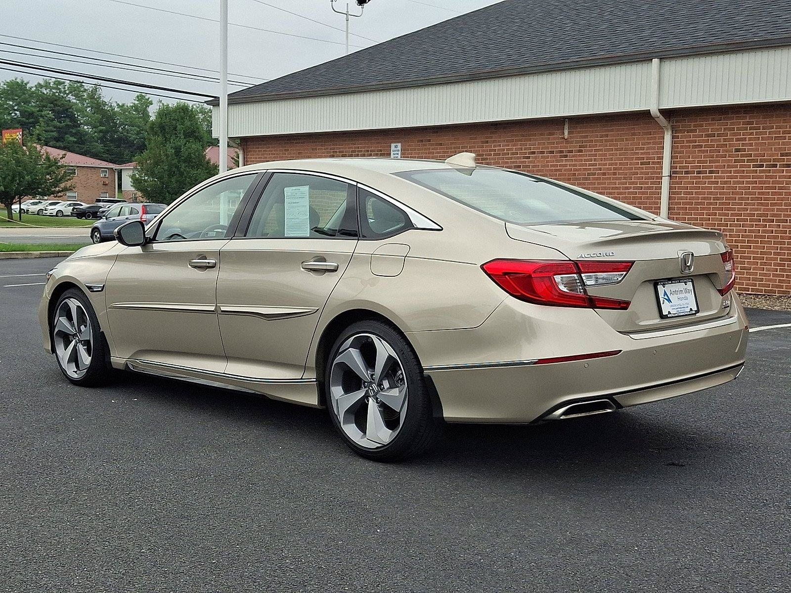 Used 2020 Honda Accord Touring image 4