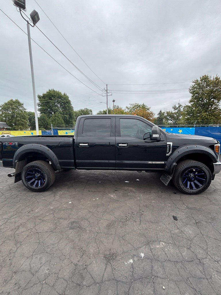 Used 2018 Ford F350 XLT w/ XLT Premium Package AWD/4WD image 3