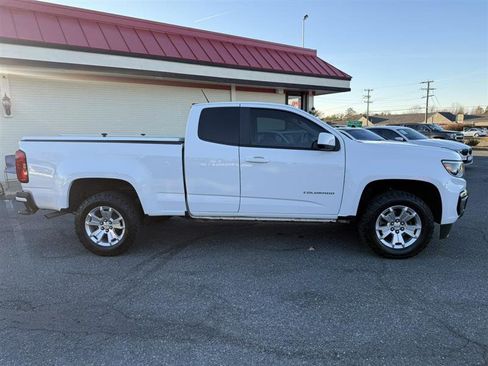 Used 2022 Chevrolet Colorado LT w/ Fleet Safety Package image 4