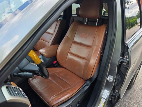 Used 2013 Jeep Grand Cherokee Overland AWD/4WD image 13