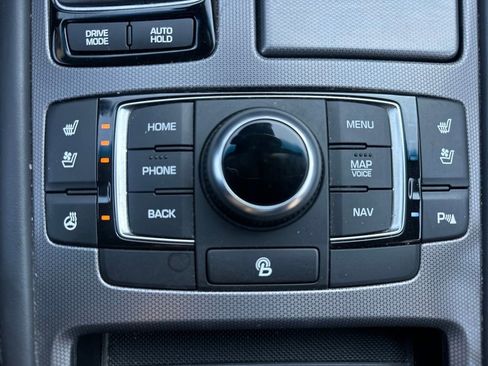 Used 2017 Genesis G80 3.8 w/ Option Group 03 image 20