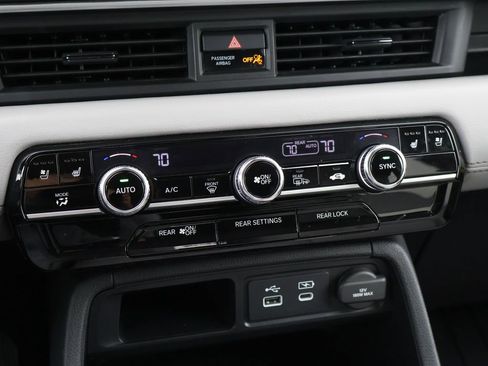 Certified 2025 Honda Pilot Elite image 23