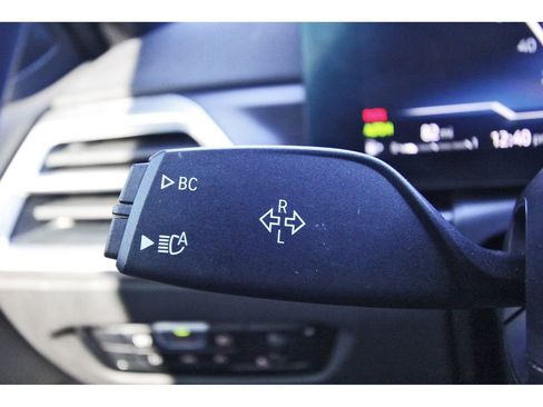 Used 2025 BMW 330i Sedan image 17