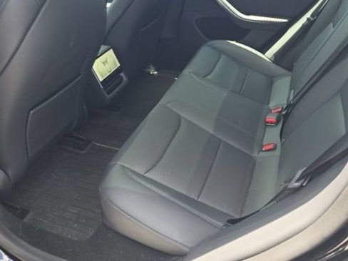 Used 2025 Tesla Model 3 Long Range AWD/4WD image 8