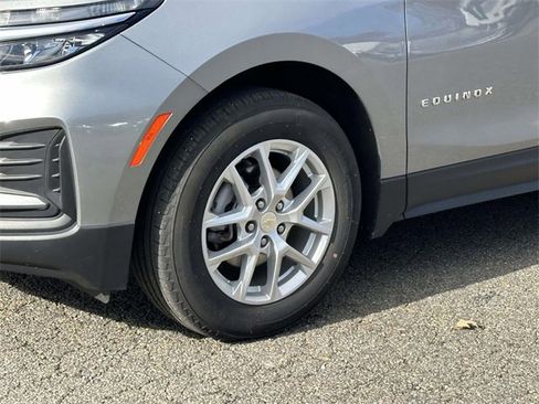 Certified 2023 Chevrolet Equinox LS w/ Driver Confidence II Package image 7