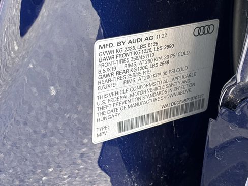 Used 2023 Audi Q3 2.0T Premium w/ Black Optic Sport Package image 31