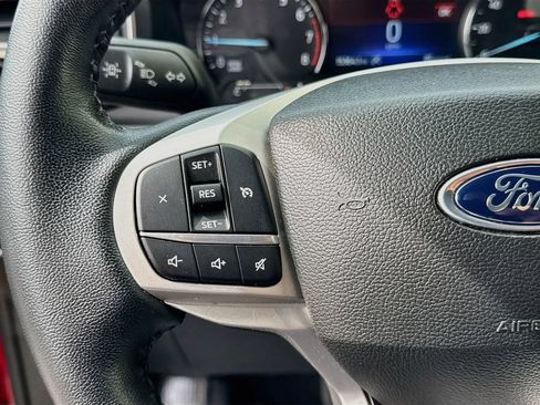 Used 2023 Ford Explorer XLT w/ Equipment Group 202A AWD/4WD image 12