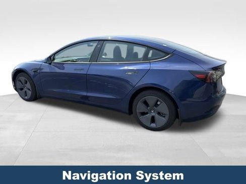 Used 2023 Tesla Model 3 Standard Range RWD image 5