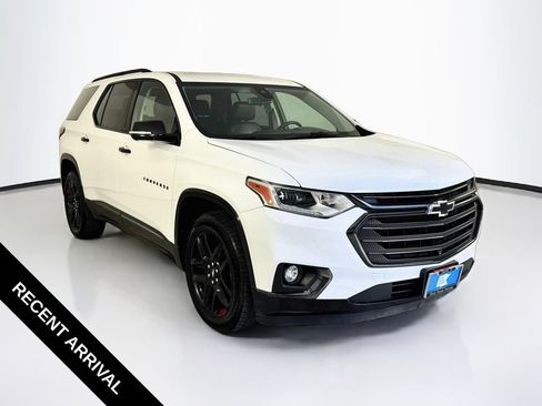 Used 2020 Chevrolet Traverse Premier w/ Redline Edition FWD image 1