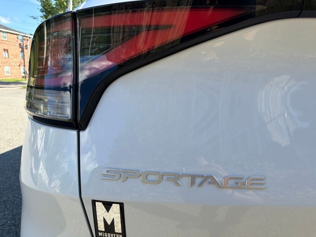 Certified 2024 Kia Sportage EX AWD/4WD image 12