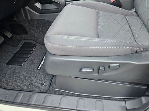 New 2026 Nissan Frontier SV image 14