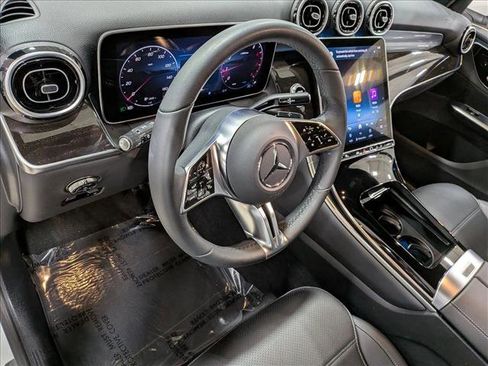 Used 2026 Mercedes-Benz GLC 300 image 10