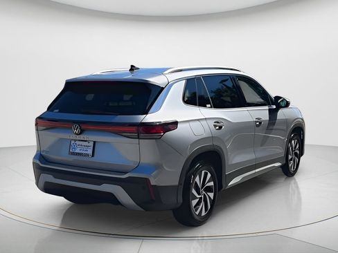 New 2026 Volkswagen Tiguan S image 8