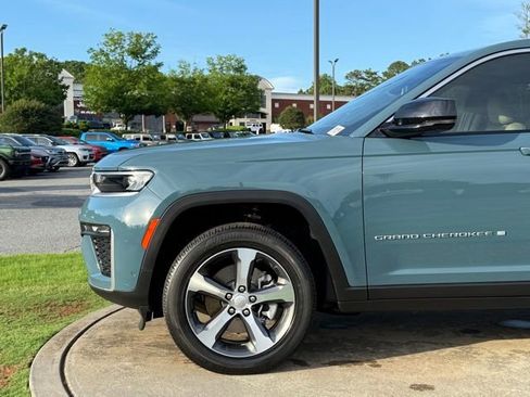 New 2026 Jeep Grand Cherokee L Limited AWD/4WD image 12