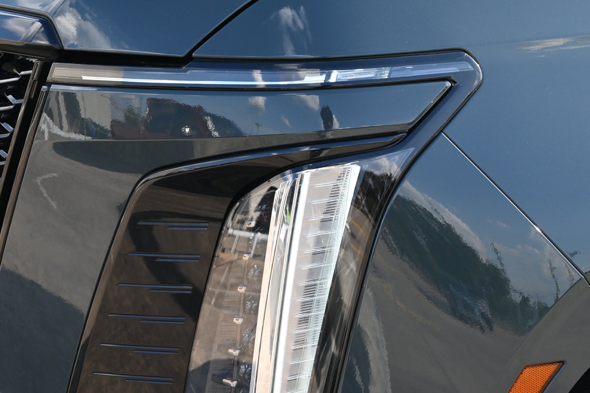 Certified 2026 Cadillac Escalade Sport RWD image 26
