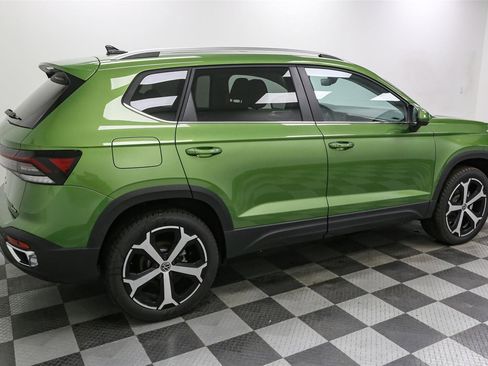 New 2026 Volkswagen Taos SEL image 8