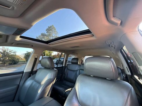 Used 2010 Lexus LX 570 4WD image 17