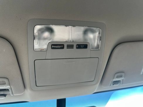 Used 2013 Toyota Avalon XLE FWD image 28