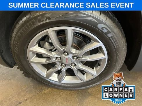 Used 2022 GMC Terrain SLT w/ Infotainment Package II AWD/4WD image 9