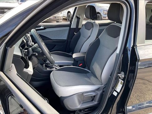 Used 2023 Volkswagen Taos S w/ IQ Drive S Package image 7