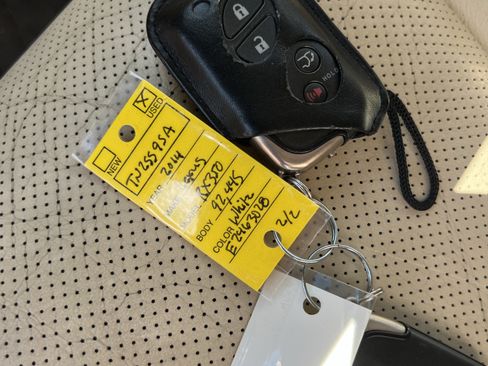 Used 2014 Lexus RX 350 AWD w/ Navigation Package image 38
