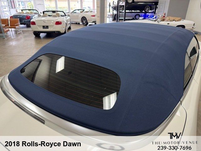 Used 2018 Rolls-Royce Dawn RWD image 5